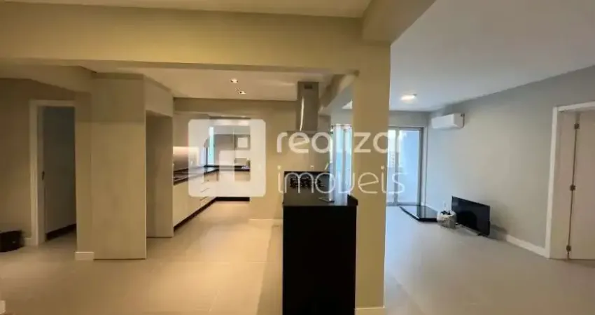 Apartamento com 3 quartos para alugar no Centro, Florianópolis 
