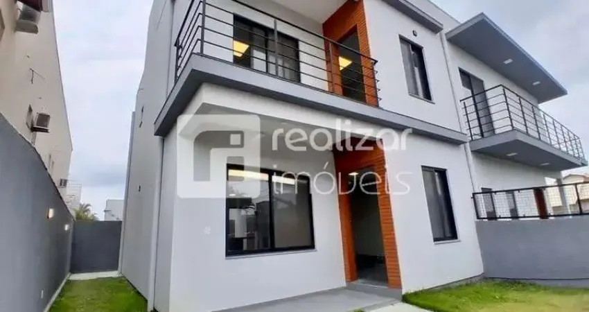 Casa com 3 quartos para alugar no Carianos, Florianópolis 