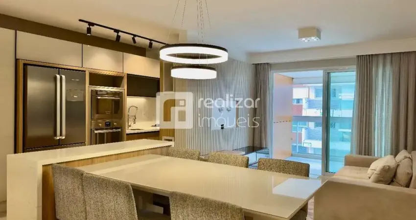 Apartamento com 2 quartos para alugar na Agronômica, Florianópolis 