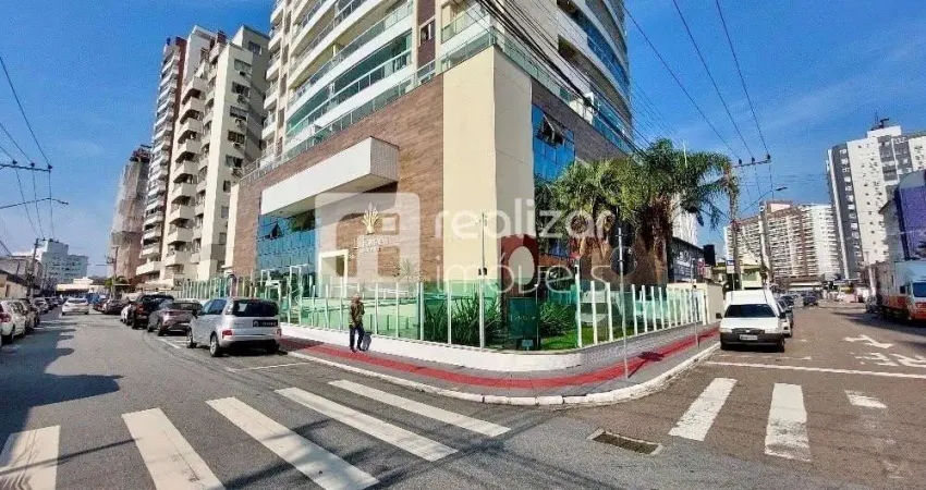 Apartamento com 3 quartos para alugar no Campinas, São José 