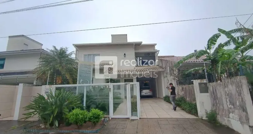 Casa comercial para alugar na Trindade, Florianópolis 