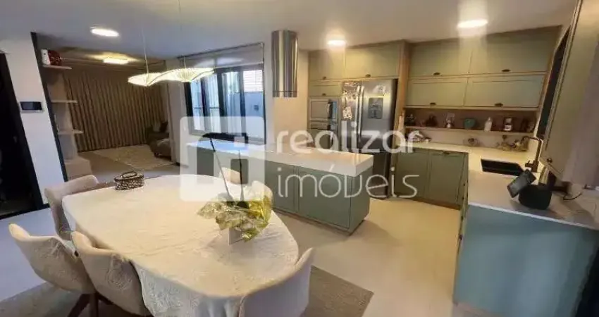 Casa com 5 quartos para alugar no Estreito, Florianópolis 