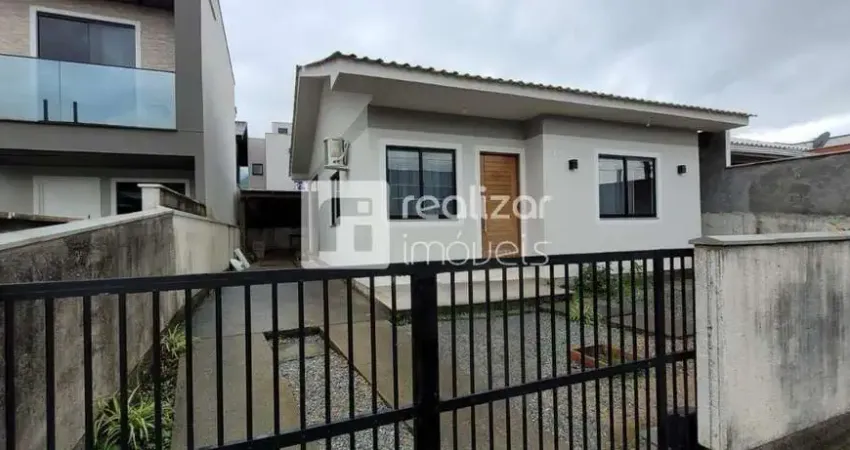 Casa com 3 quartos para alugar na Bela Vista, Palhoça