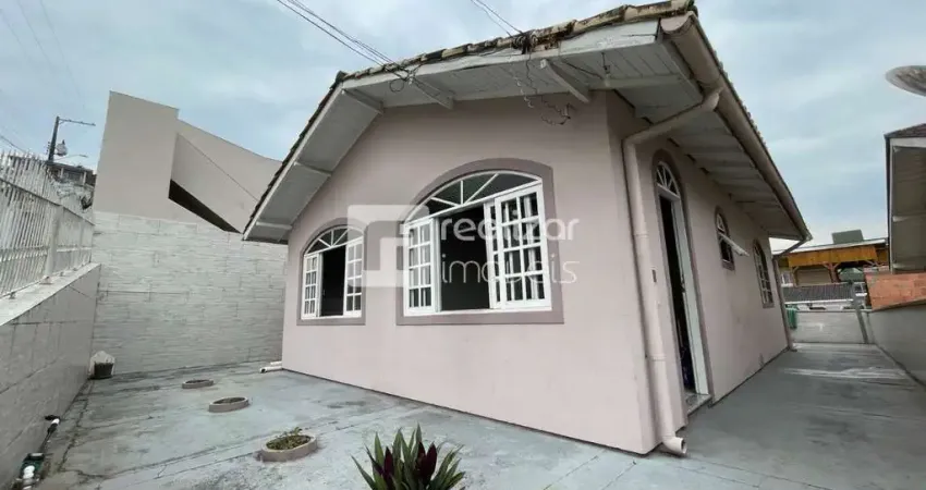 Casa com 2 quartos para alugar no Fazenda Santo Antônio, São José