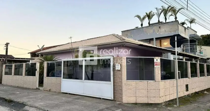 Casa com 3 quartos para alugar no Sertão do Maruim, São José