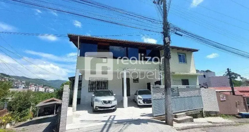 Casa com 2 quartos para alugar no Saco Grande, Florianópolis 