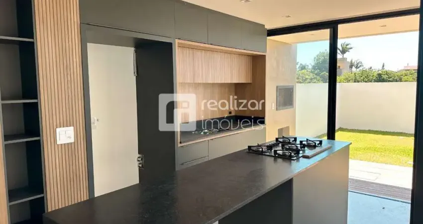 Casa com 3 quartos para alugar no Morro das Pedras, Florianópolis