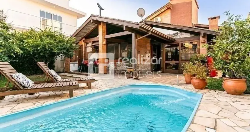 Casa com 3 quartos para alugar em Pedra Branca, Palhoça