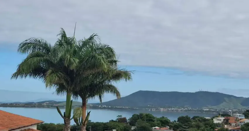 Cobertura com vista incrível, em São Pedro da Aldeia,  Poço Fundo.
