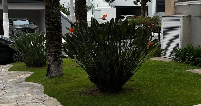 Casa em condomínio fechado com 4 quartos à venda no Arujá 5, Arujá 