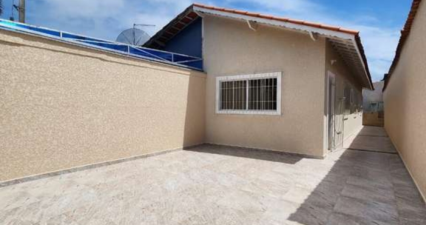 Casa á venda com  Piscina no bairro Itapel, Itanhaém/SP