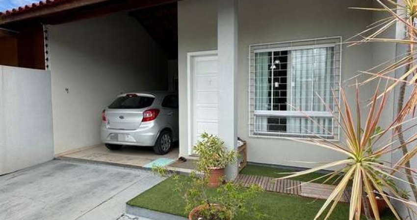 CASA COM DOIS DORMITÓRIOS SENDO UMA SUÍTE - MATA ATLÂNTICA