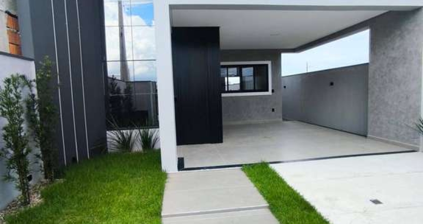 CASA COM TRÊS DORMITÓRIOS, SENDO UMA SUÍTE - AREIAS