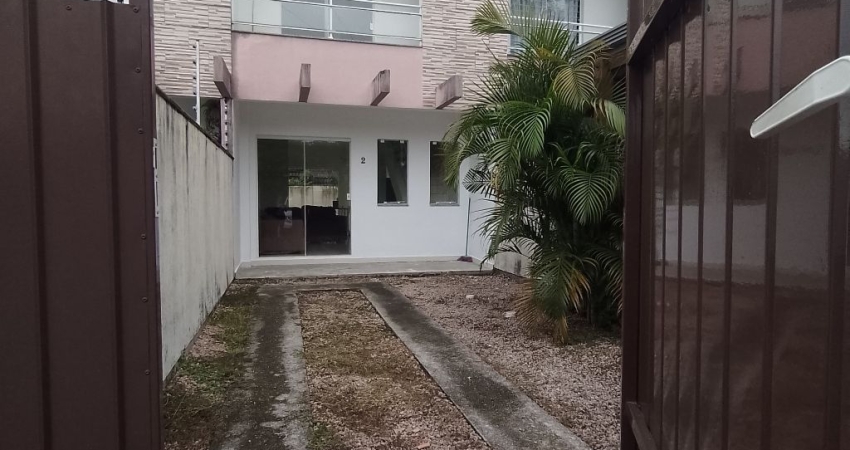 Sobrado com 2 dormitórios - Universitário em Tijucas SC