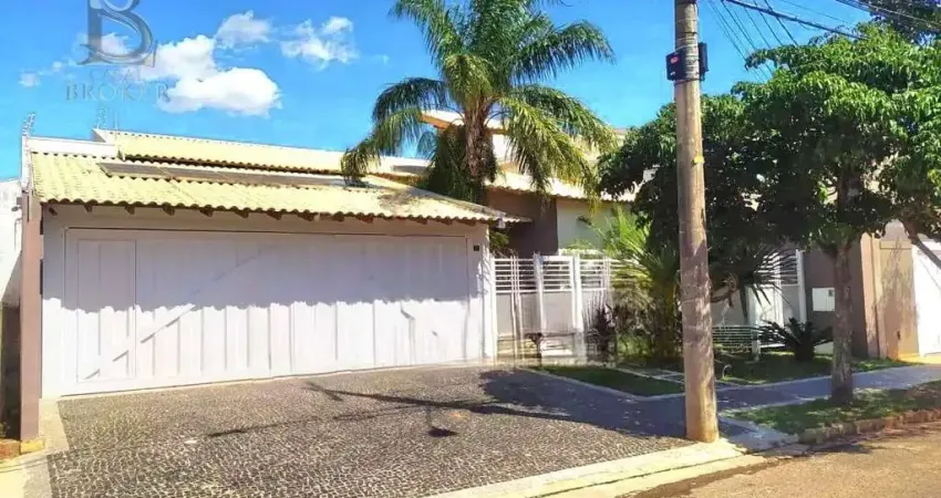 Casa à Venda em Jardim Tropical, Marília - 3 Suítes, R$1.640.000