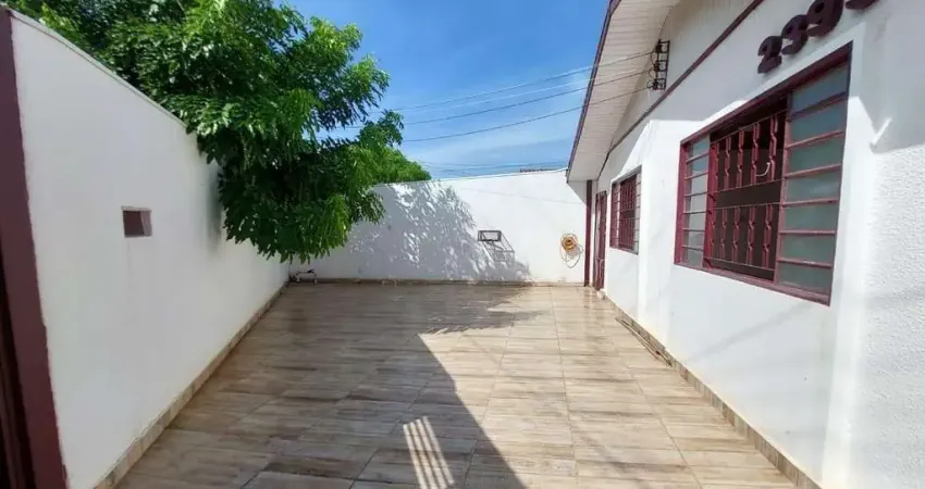 Casa com 3 quartos à venda no Jardim Estoril, Marília 