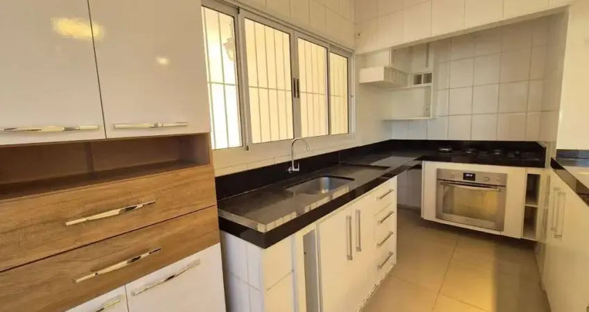 Casa com 4 quartos à venda no Jardim Acapulco, Marília 