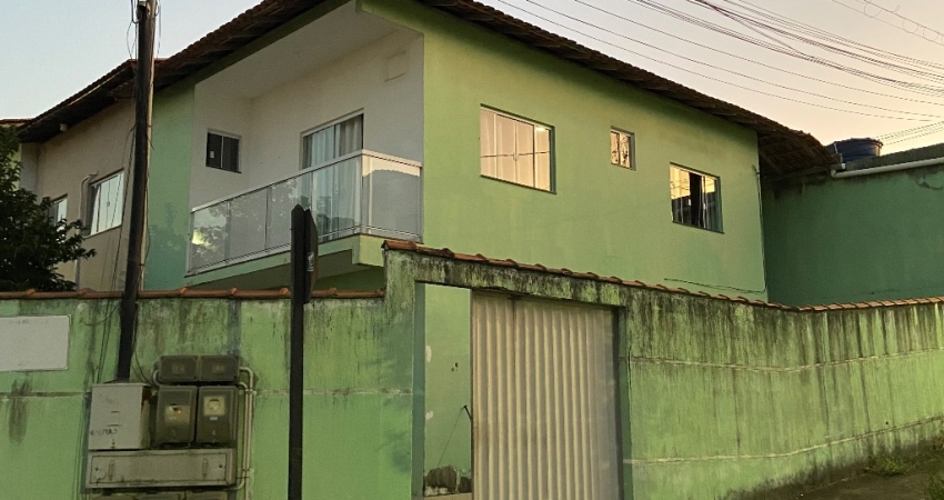 Casa duplex com 03 quartos suite , bairro Mestre Álvaro