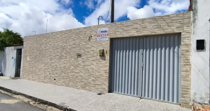 Casa com 3 quartos à venda na Rua B-59, 59, Benedito Bentes, Maceió