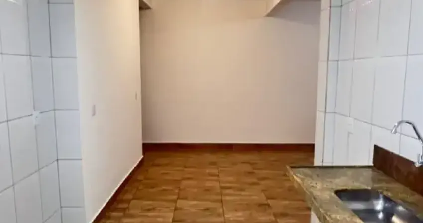 Casa com 3 quartos para alugar na Rua Capitólio, 96, Parque Xangri-Lá, Contagem