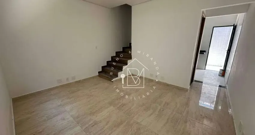 Sobrado em condomínio com 2 dormitórios à venda, 57 m² por R$ 385.000 - Aviação - Praia Grande/SP