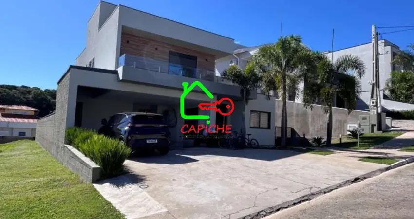 Casa de Luxo em Condomínio Exclusivo em Vinhedo-SP - 5 Quartos, 3 Suítes, 2 Salas, 4 Banheiros, 4 Vagas de Garagem - 320m² no Bosque.