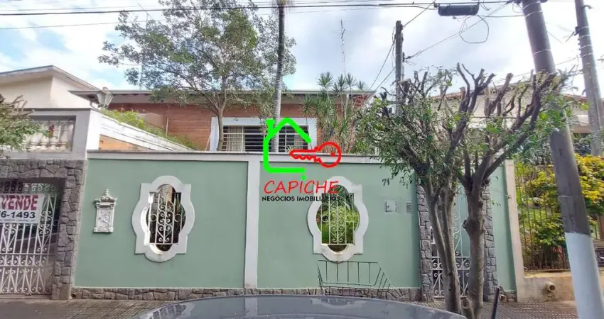 Casa à venda no Centro de Vinhedo-SP: 4 quartos, 1 suíte, 2 salas, 5 banheiros, 2 vagas, 321,00m² de área. Venha conferir!