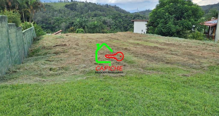 Terreno de alto padrão à venda em condomínio exclusivo de Vinhedo-SP, no bairro Caixa D'água!