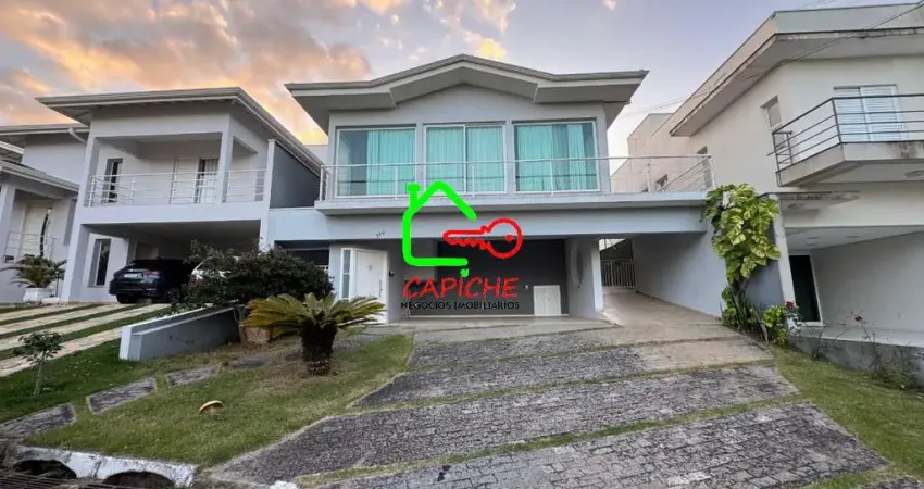 Casa em condomínio no Pinheirinho, Vinhedo-SP: 4 quartos, 4 suítes, 2 salas, 6 banheiros, 6 vagas de garagem, 302m².