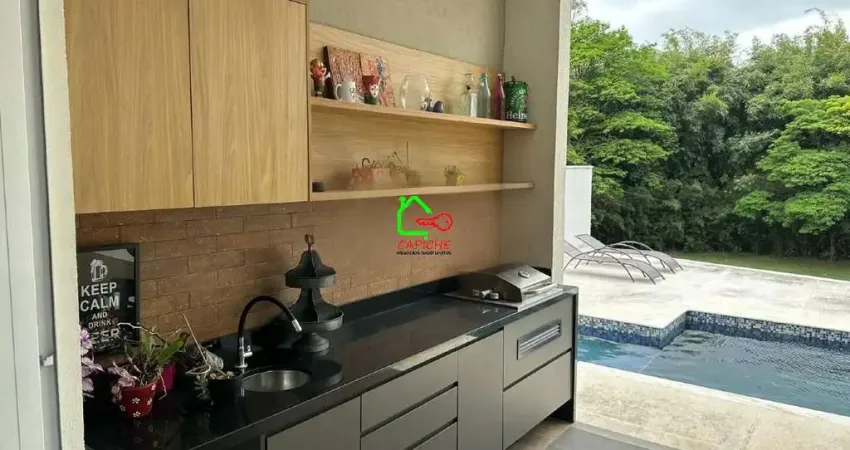 Casa em condomínio à venda em Vinhedo-SP, no Bosque: 3 quartos, 3 suítes, 3 salas, 4 banheiros, 4 vagas, 226m².