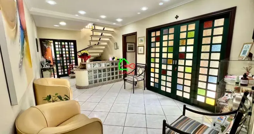 Casa para venda em centro de 270.00m² com 3 quartos e 3 garagens