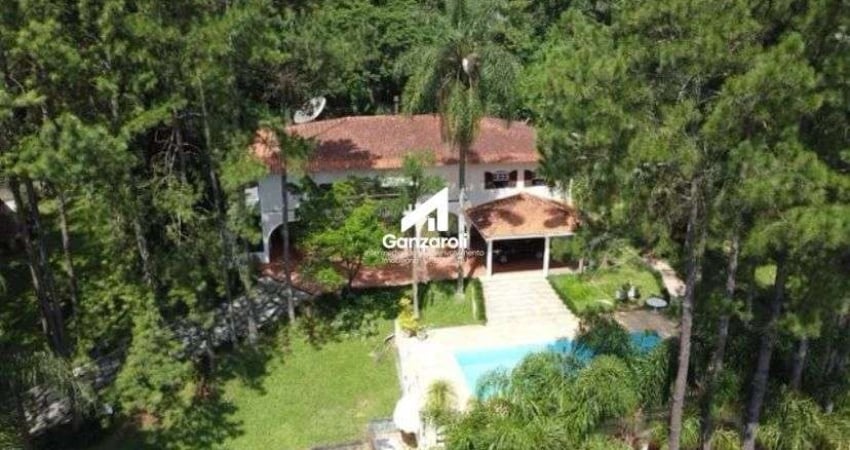 Condominio Residencial Fazendinha Granja Vianna - Casa Alto Padrão em Chácara dos Junqueiras, Carapicuíba/SP