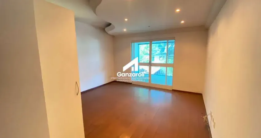 Casa com 3 quartos à venda na Avenida São Valério, 495, Jardim Guedala, São Paulo