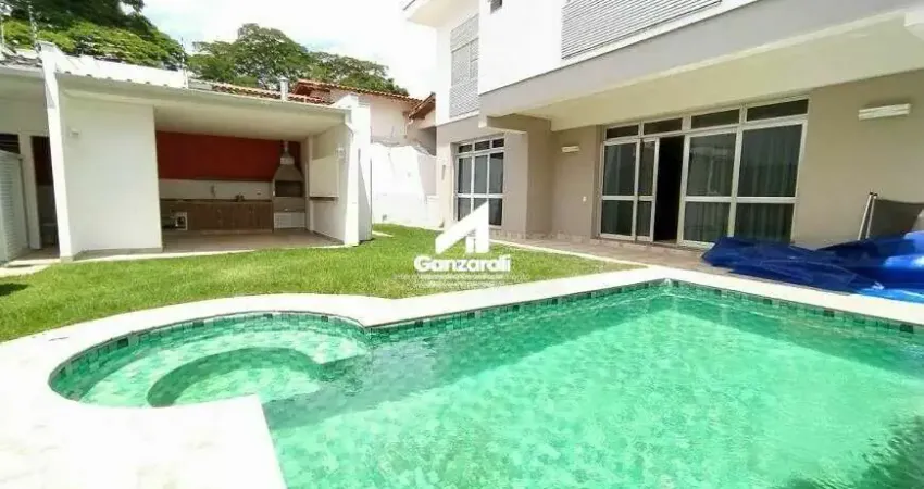 Casa 700m² com 6 Suítes e 8 Vagas, Piscina e Churrasqueira na Vila Nova Conceição