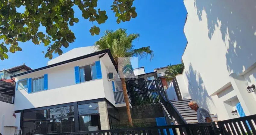 Loja à venda em Armação dos Búzios, Tartaruga, com 30 m²