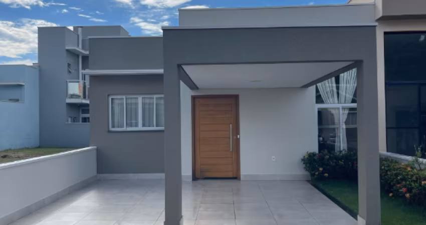 Casa térrea em condomínio na cidade de Indaiatuba, com 3 quartos sendo 1 suíte, por R$ 870 mil