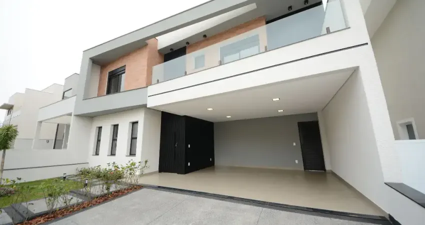 Sobrado à venda na cidade de Indaiatuba, em condomínio no bairro nobre Bela Vista, com 3 suítes, terreno de 300m² e piscina privativa