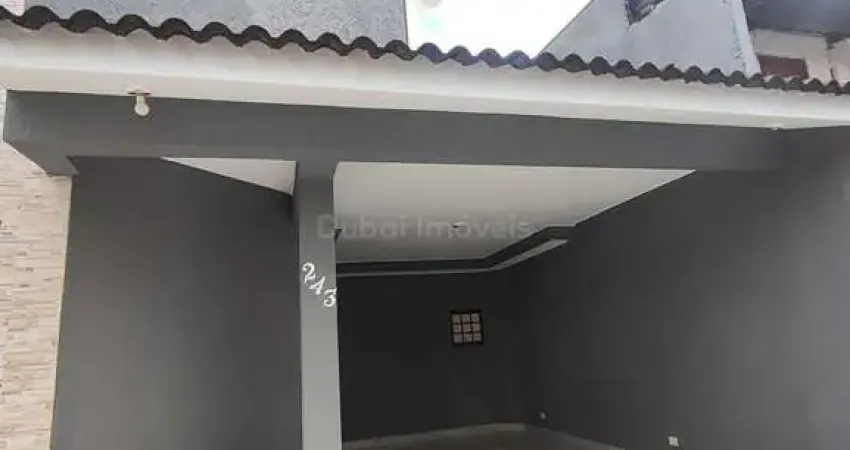 Ótimo Sobrado- 2 quadras do Hosp. HU - 3 Suítes - 4 garagens