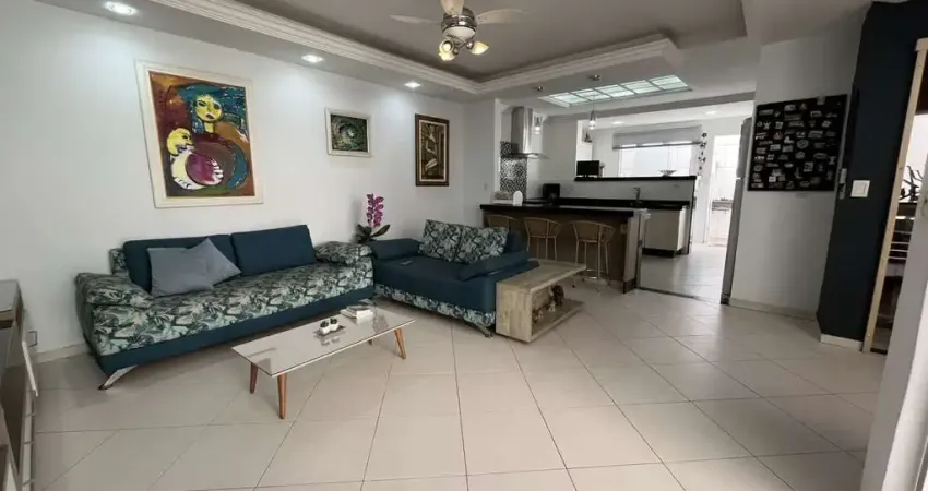 Casa para Venda em Volta Redonda, Aterrado, 4 dormitórios, 1 suíte, 3 banheiros, 2 vagas