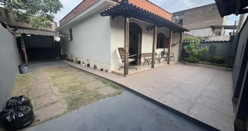 Casa para Venda em Volta Redonda, Vila Mury, 2 dormitórios, 1 banheiro, 2 vagas