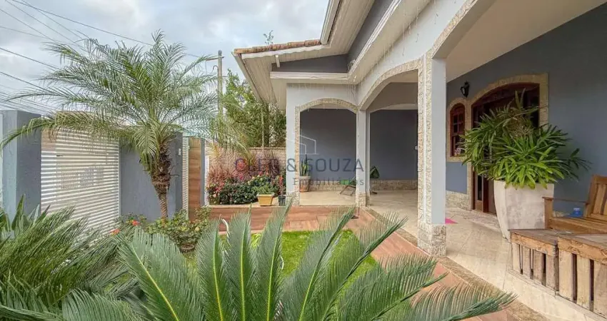 Casa para Venda em Barra do Piraí, Bairro de Fátima (Califórnia da Barra), 3 dormitórios, 1 suíte, 3 banheiros, 2 vagas