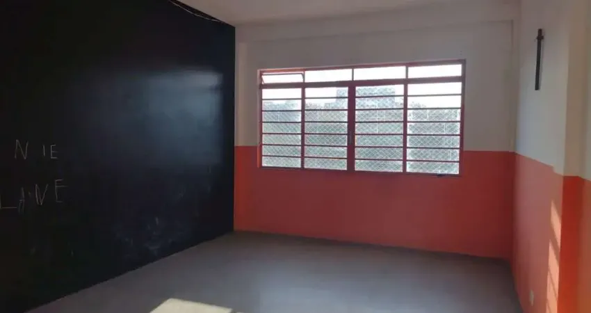 Salão Comercial para Locação em Osasco, Santo Antônio, 2 banheiros