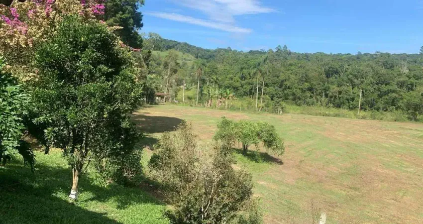 Casa para Venda em Ibiúna, Salto, 4 dormitórios, 2 banheiros