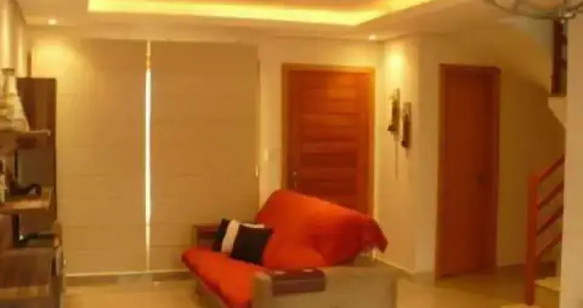 Casa à Venda no Parque Regina – 3 Dormitórios (1 Suíte)