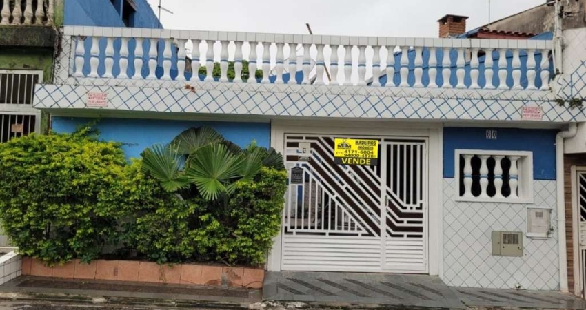 Casa R$ 570.000,00 Jardim Edilene / Cidade Dutra 3 dormitórios 1 suíte, sala, copa, cozinha, 3WCs, área de serviço, espaço para salão de festas, e dependência para guardar as bagunças, 1 vaga com opçã