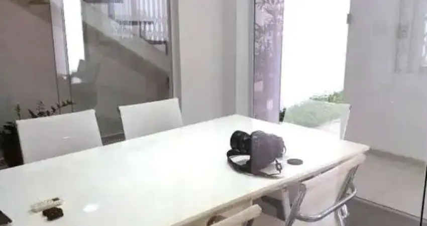 LINDO IMÓVEL COMERCIAL MOEMA 144 m² R$ 2.300.000,00 LOCAÇÃO MOBILIADO R$ 10.000,00