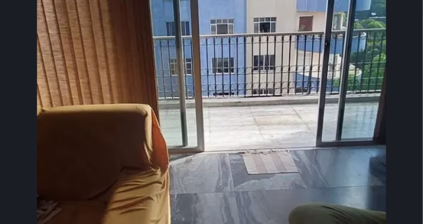 Amplo apartamento Batista campos