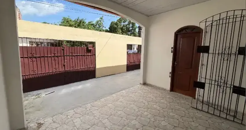 Ótimo imóvel próximo a praça da Bíblia Cid nova