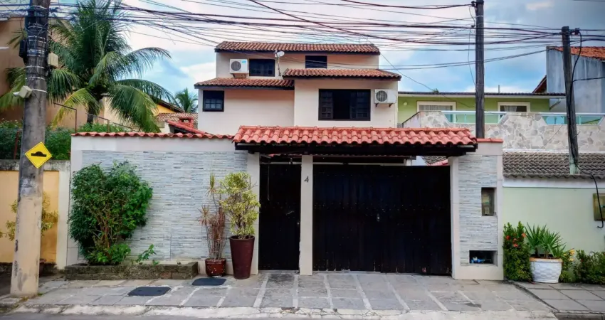 Casa triplex-preco abaixo do mercado-3 suites-vargem pequena