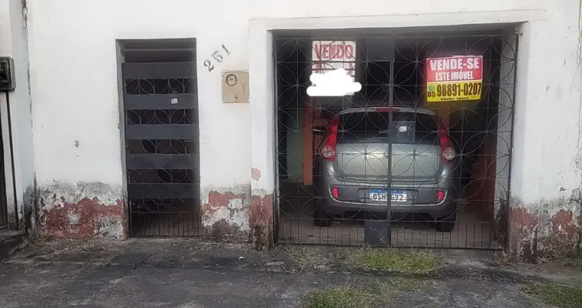Vendo Terreno na Rua Francisco Sales, 251, Bairro: Bonsucesso